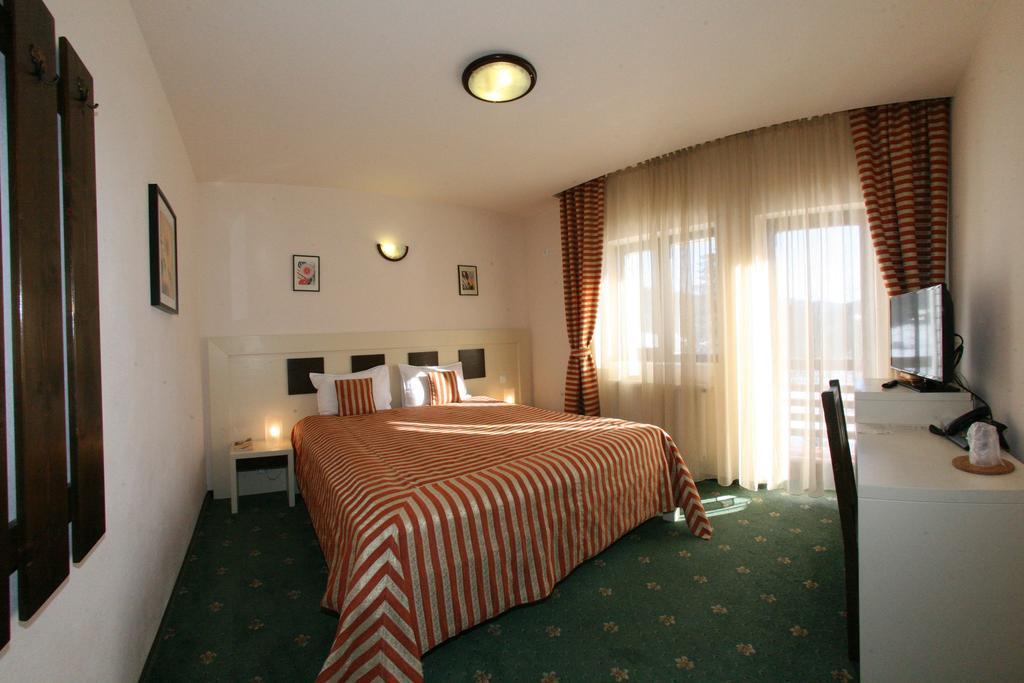 Hotel Draga Maria Предял Екстер'єр фото